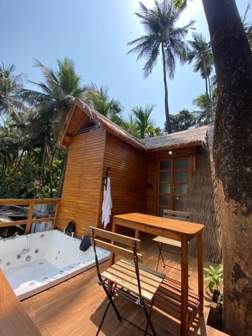 Mangifera Treehouse-Elixir Beach Farm-Jacuzzi-Cozy Villa Alībāg Buitenkant foto